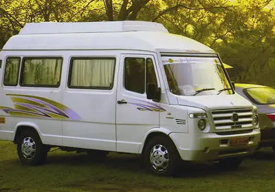 2019 Force Motors Traveller — thumbnail 3