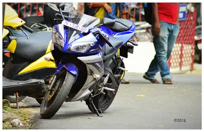 2020 Yamaha YZF-R15 — thumbnail 6