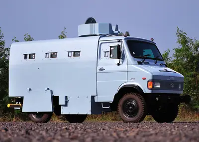 2017 Tata 407 — thumbnail 6