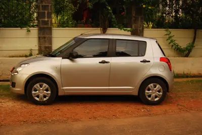 2019 Maruti Suzuki Swift — thumbnail 5